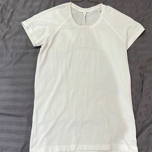 Lulu lemon top!